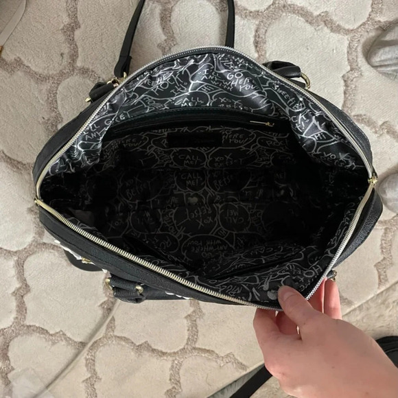 Betsey Johnson Quilted  Daisy Floral Stud Purse Tote Bag Black - Picture 5 of 6